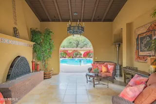 Photo #5: 6806844 Listing