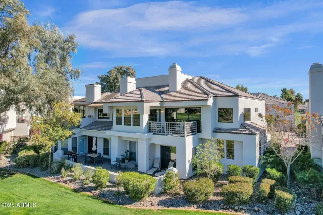 MLS: 6807043 Condo For Sale