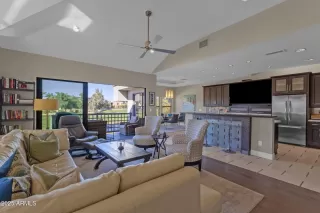 Photo #6: 6807043 Listing 