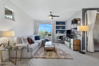 Photo #6: 6807056 Listing