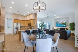 Photo #4: 6807112 Listing 
