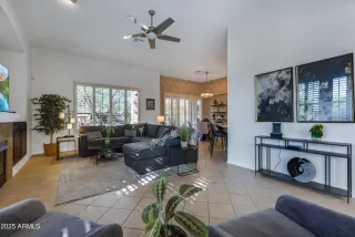 Photo #5: 6807112 Listing 
