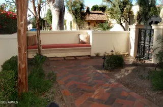 Photo #2: 6807122 Listing