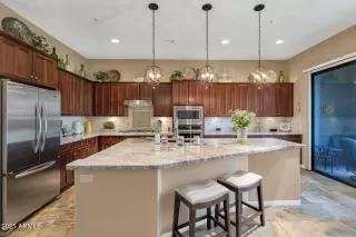 Photo #2: 6807156 Listing 