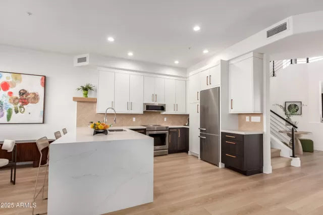 MLS: 6807220 Condo For Sale