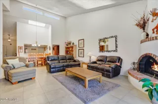 Photo #3: 6807353 Listing