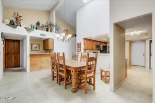 Photo #5: 6807353 Listing