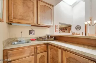 Photo #6: 6807353 Listing