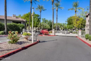 Photo #2: 6807448 Listing