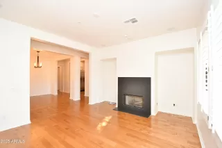 Photo #4: 6807493 Listing