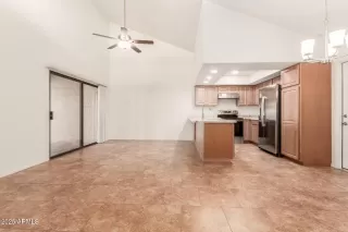 Photo #6: 6807546 Listing 