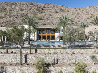 Photo #3: 6807648 Listing