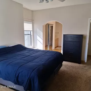 Photo #5: 6807702 Listing