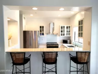 Photo #3: 6807908 Listing