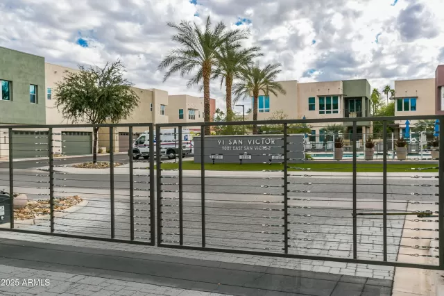 MLS: 6808073 Condo For Sale