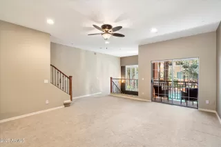 Photo #3: 6808114 Listing