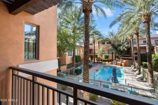 Photo #4: 6808114 Listing