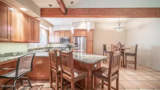 Photo #5: 6808147 Listing 