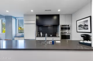 Photo #6: 6808383 Listing