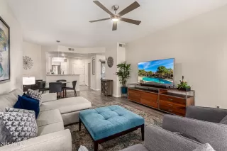 Photo #6: 6808463 Listing 