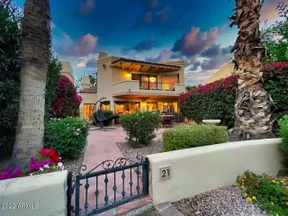 Photo #2: 6808564 Listing 