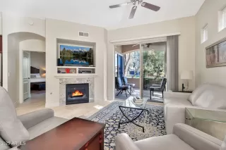 Photo #6: 6808947 Listing 
