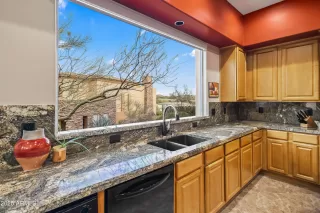 Photo #6: 6809192 Listing