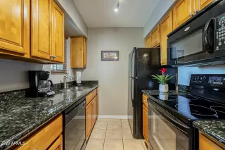 Photo #3: 6809398 Listing