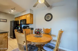 Photo #6: 6809398 Listing