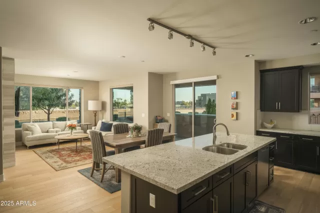 MLS: 6809404 Condo For Sale