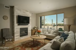 Photo #2: 6809404 Listing