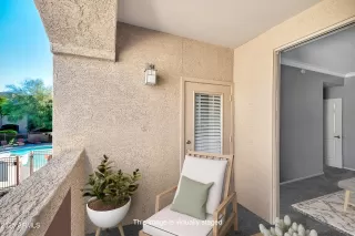 Photo #5: 6809433 Listing