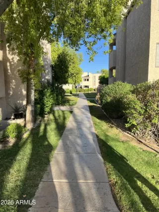 Photo #5: 6809563 Listing