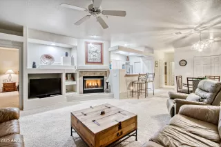 Photo #4: 6809600 Listing 