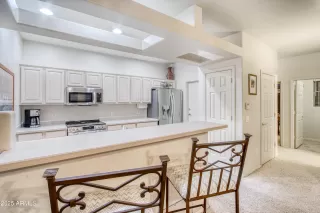 Photo #6: 6809600 Listing 