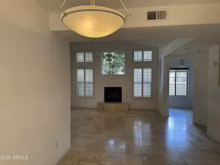 Photo #5: 6809863 Listing