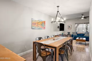 Photo #6: 6809873 Listing