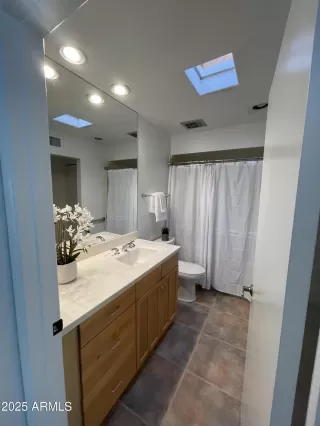 Photo #6: 6809893 Listing 