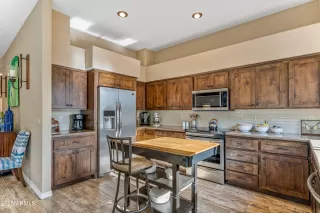 Photo #2: 6809939 Listing 