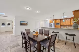 Photo #4: 6809949 Listing