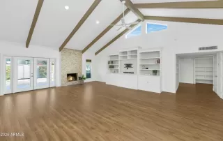 Photo #3: 6810006 Listing