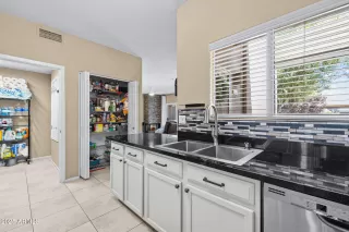 Photo #2: 6810009 Listing 