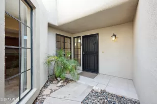 Photo #2: 6810123 Listing