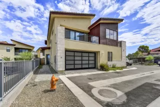 Photo #1: 6810140 Listing 