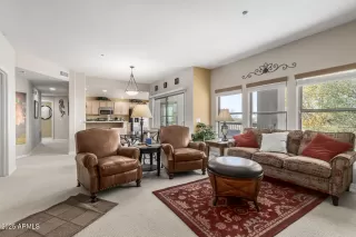 Photo #3: 6810162 Listing