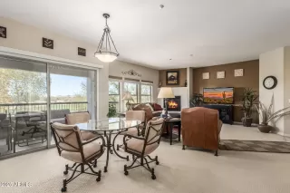 Photo #4: 6810162 Listing