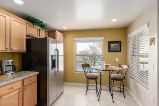 Photo #5: 6810162 Listing