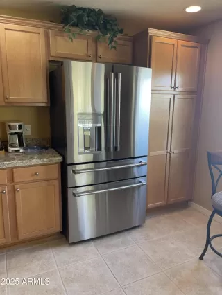 Photo #6: 6810162 Listing