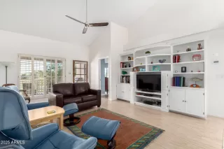 Photo #3: 6810214 Listing