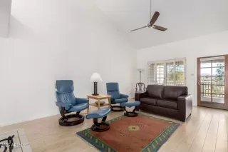 Photo #6: 6810214 Listing